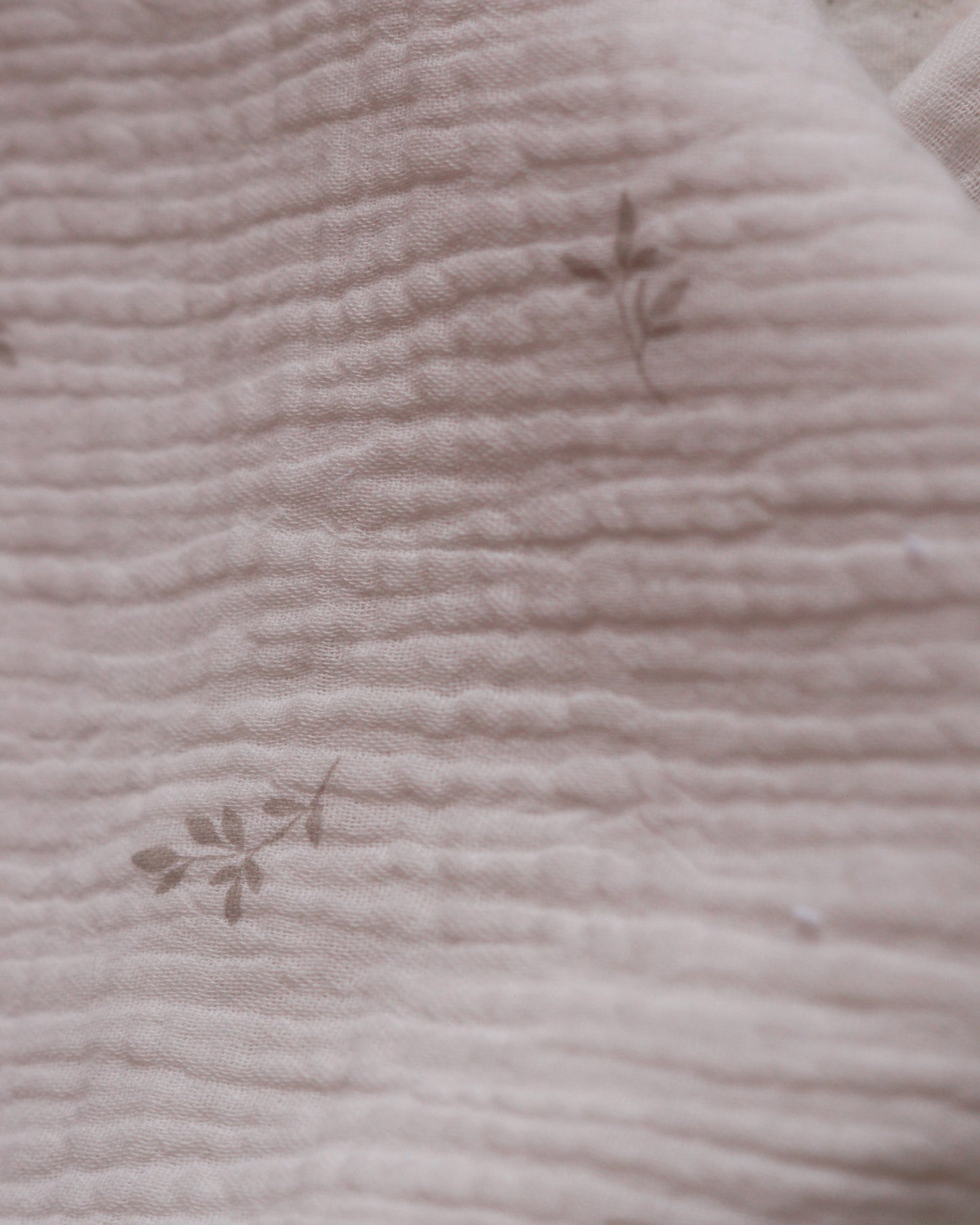 Dou dou bebé - Trapito apego hojitas