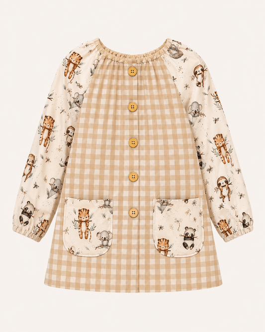 Bata infantil con botones