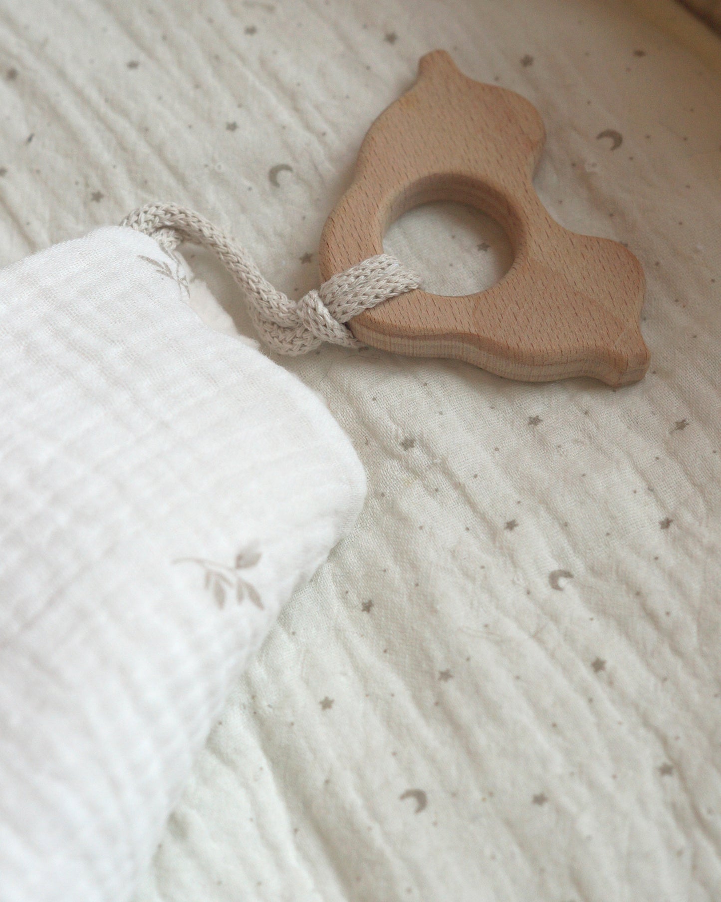 Dou dou bebé - Trapito apego hojitas