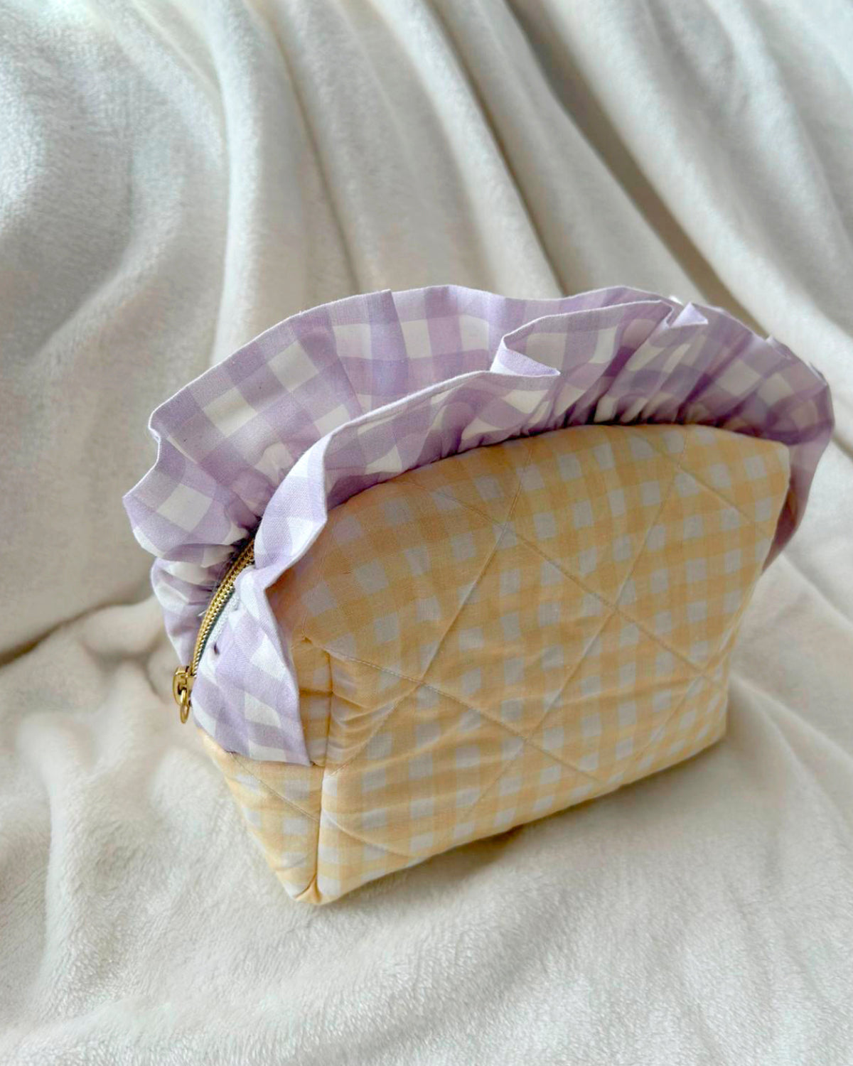 Neceser cuadrado volantes